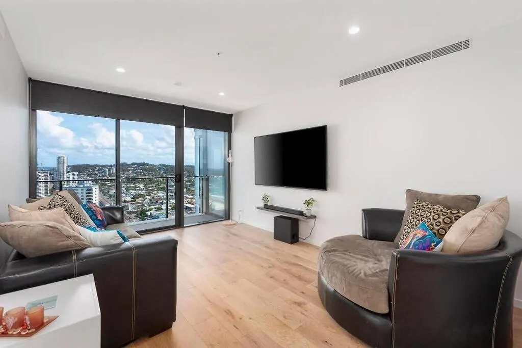 Luxury 3 Bedroom High Floor Ocean View *
