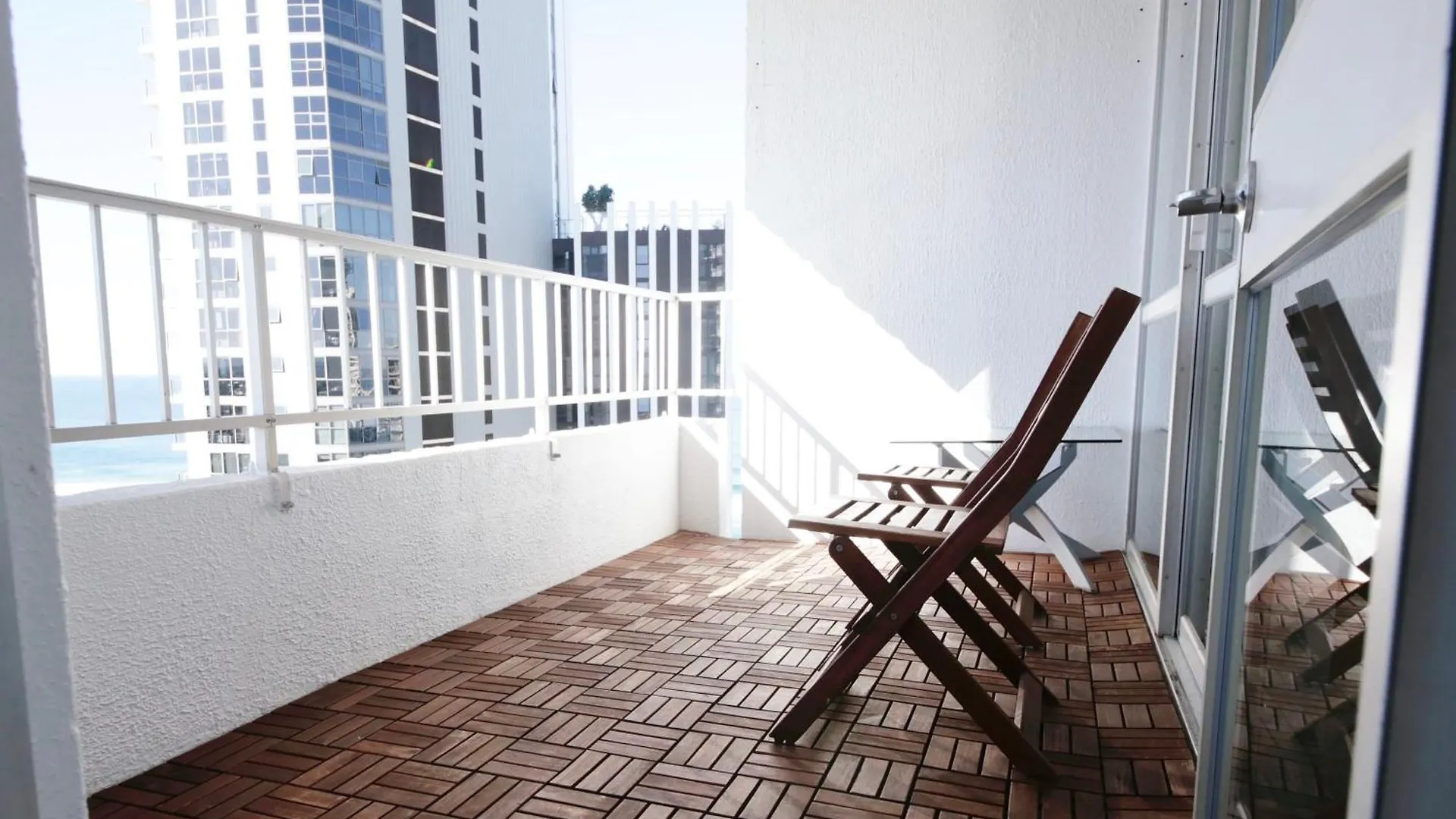 Apartment High Level Spacious Ocean View At Surfers