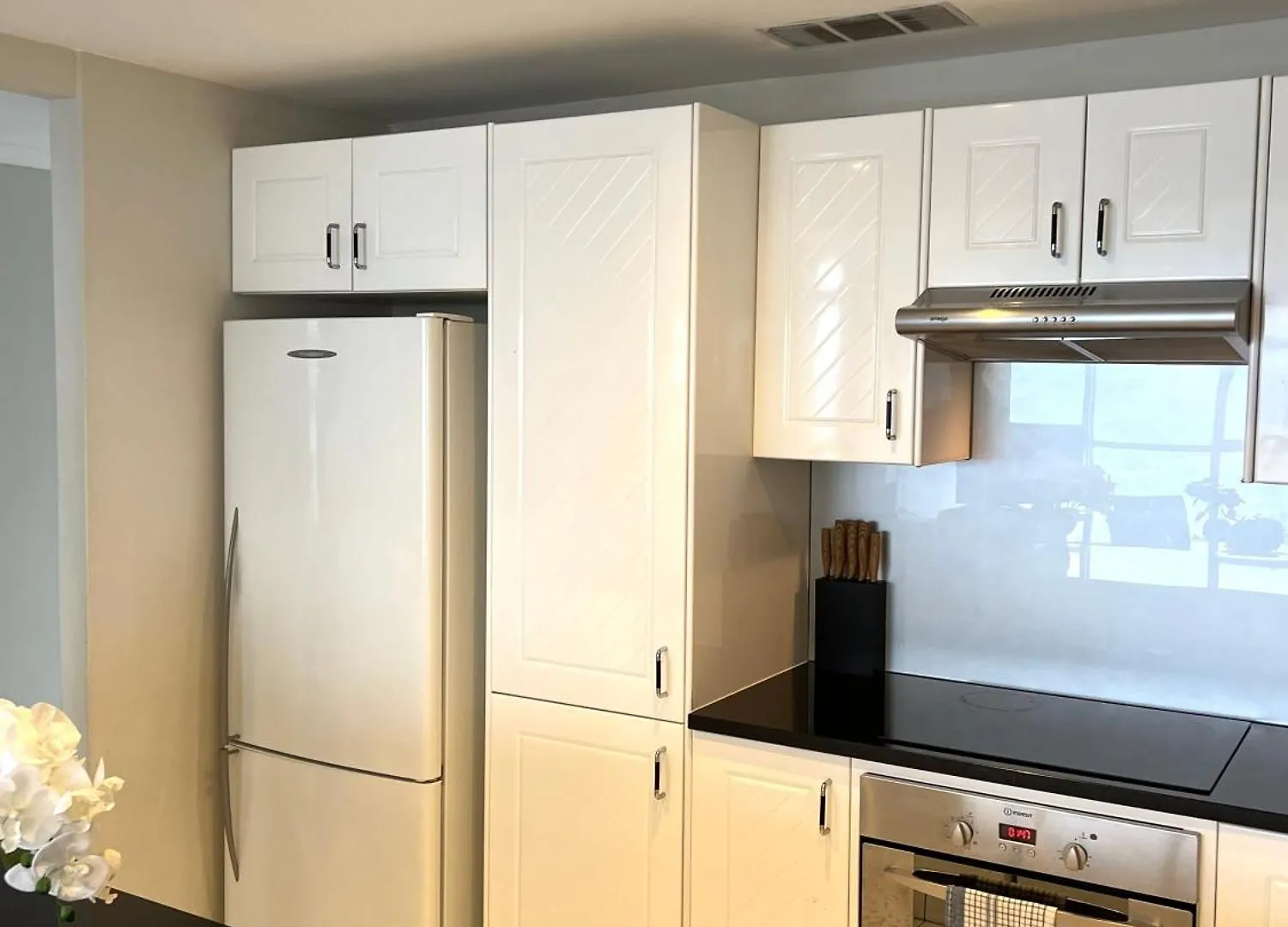 High Level Spacious Ocean View At Surfers Apartment Gold Coast