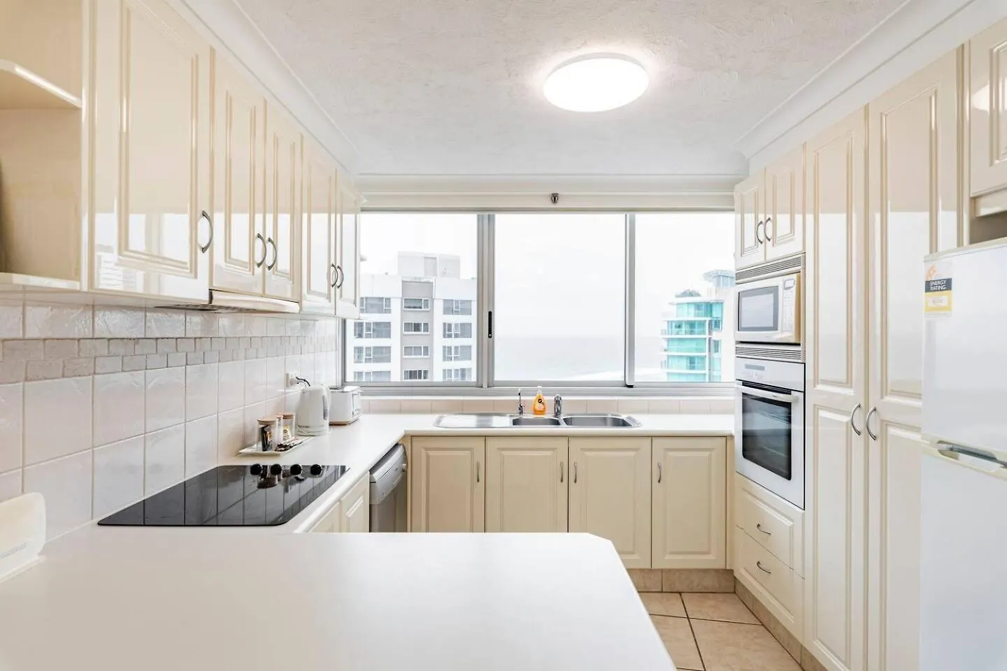 Oceanic Dream Haven Apartment *