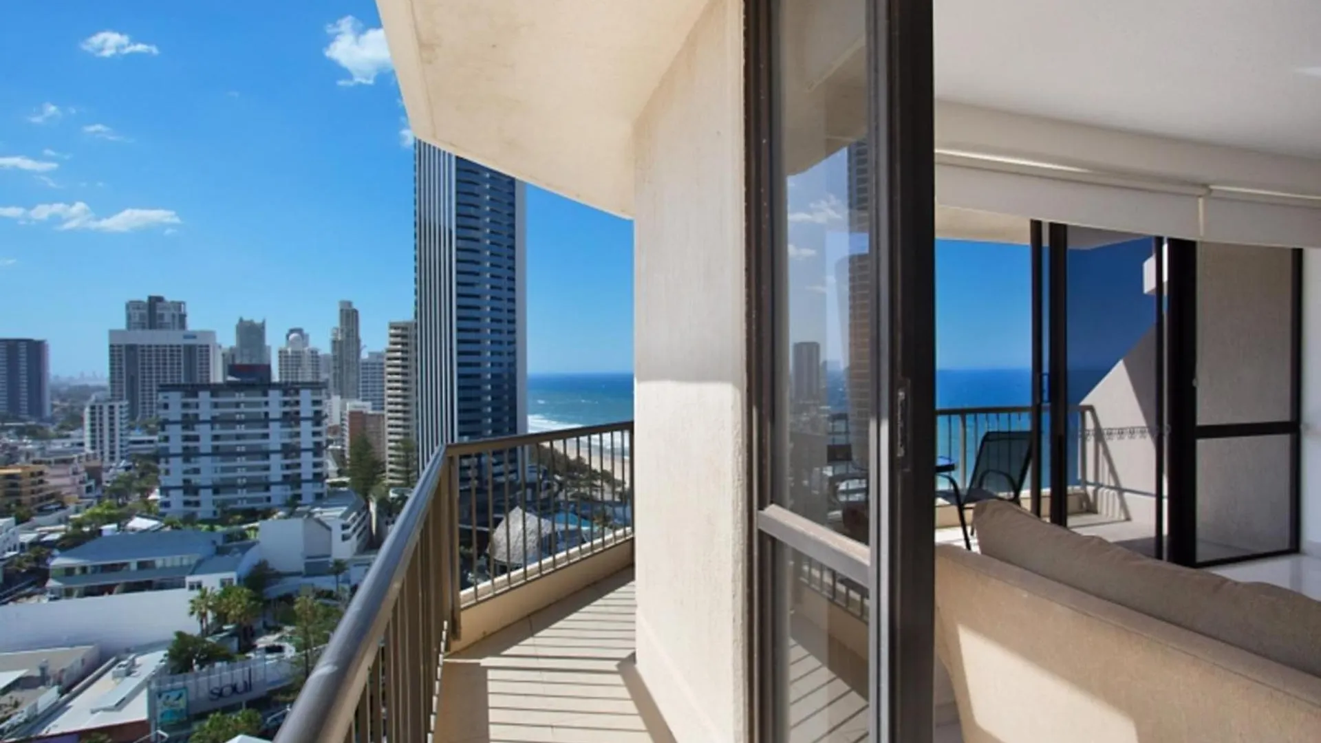 Paradise Centre Managed By Gchs Apartment *