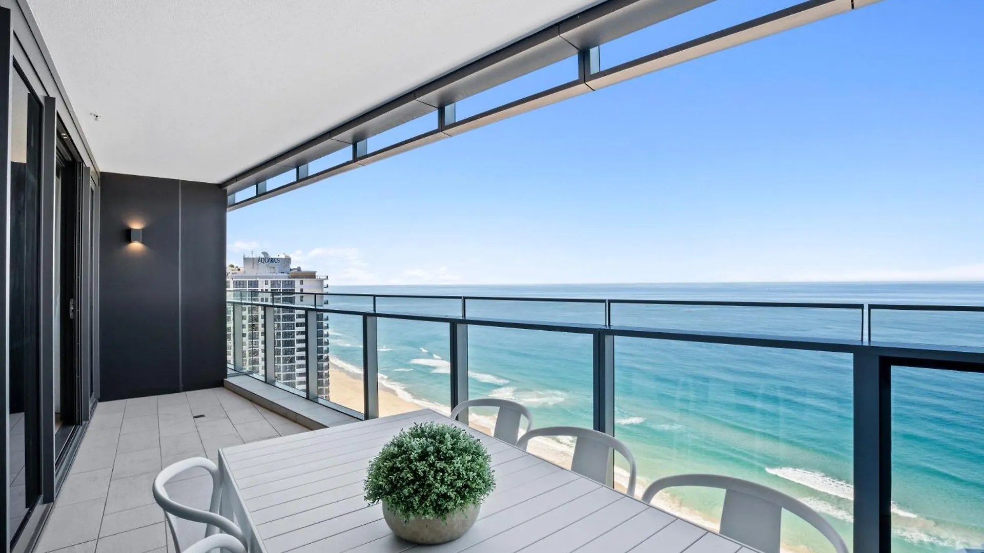 Jewel Beachfront Residences *
