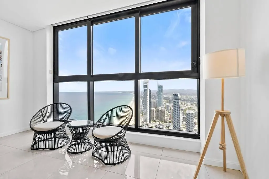 Ocean View 3bed In Surfers Apartment