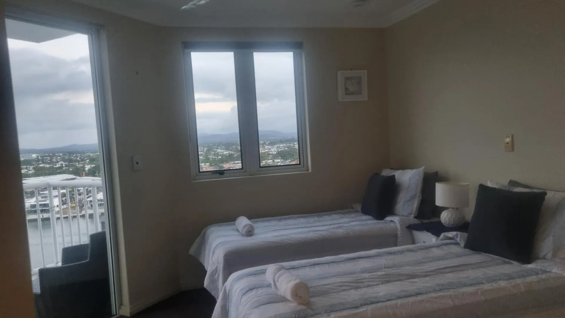 Superior Penthouse In Surfers Paradise On The Apartment *