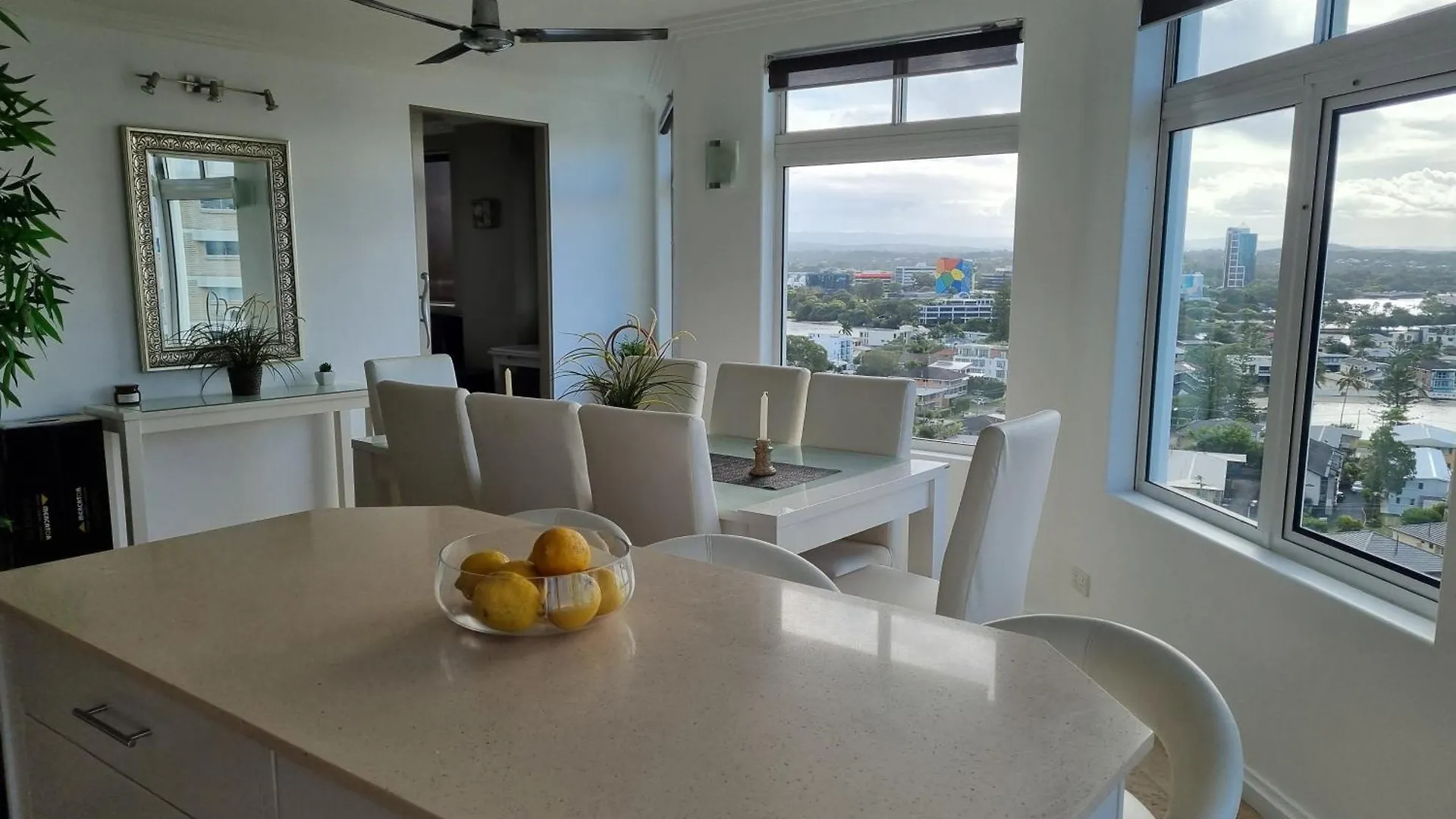 Superior Penthouse In Surfers Paradise On The * Gold Coast