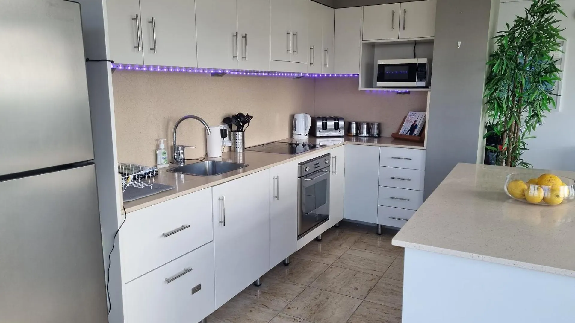 Superior Penthouse In Surfers Paradise On The Apartment