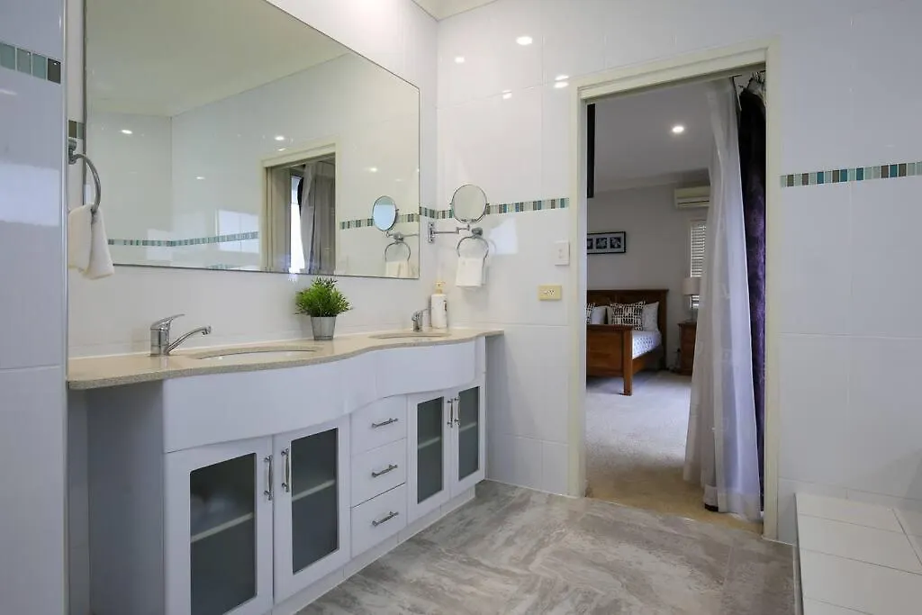 The Palm In Heart Of Surfers Paradise Holiday home *