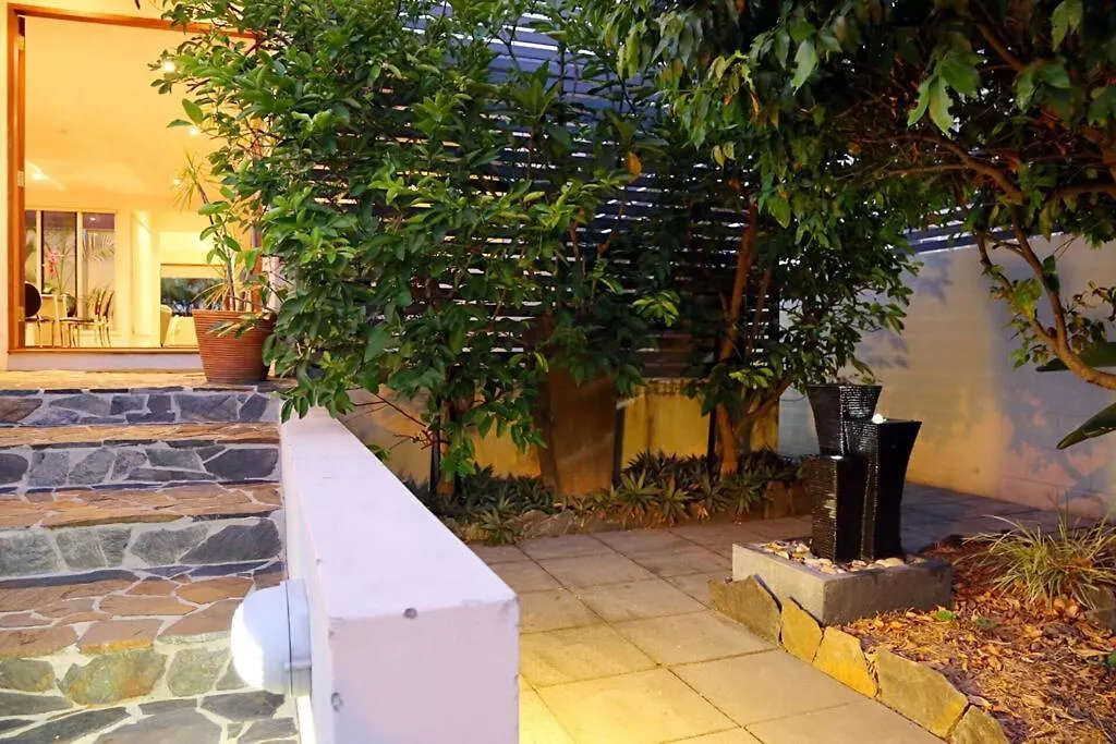 The Palm In Heart Of Surfers Paradise Holiday home