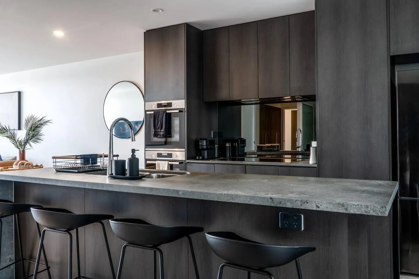 New! Coastal Elegance At Palm