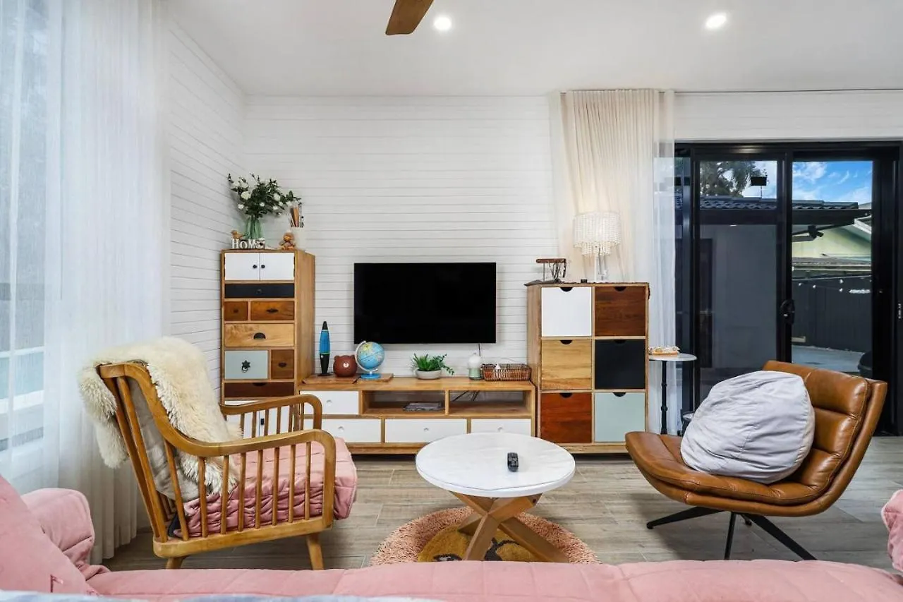 Pool House Hideaway * Gold Coast