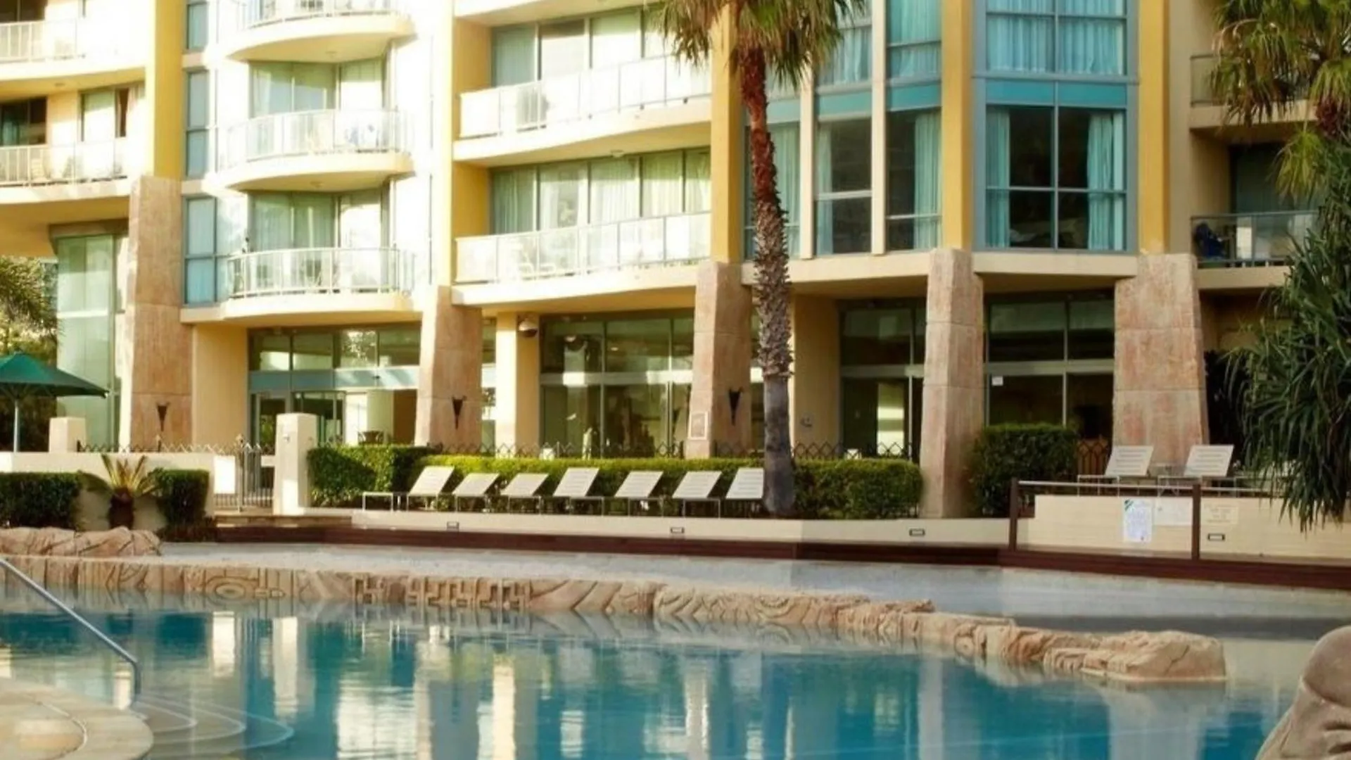 Apartment Prime Views From 4 Bedroom Newly Renovated Ocean Unit At Sun - Q *