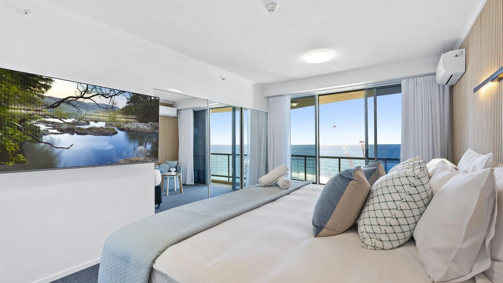 Prime Views From 4 Bedroom Newly Renovated Ocean Unit At Sun - Q *