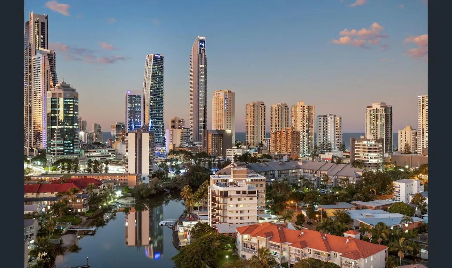 Superior Penthouse In Surfers Paradise On The Apartment