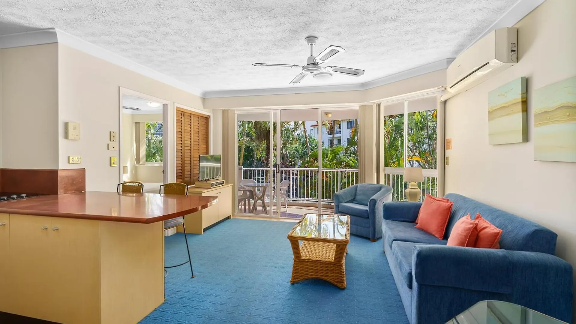 Surf Parade Aparthotel