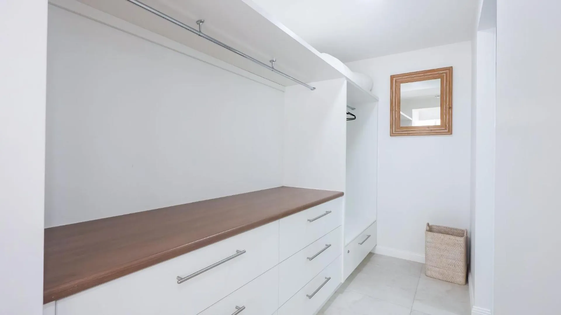 Apartmanhotel Viscount On The 4*