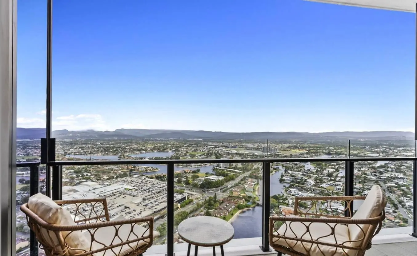 Modern 1br Steps From Casino & Pacific Fair Gold Coast