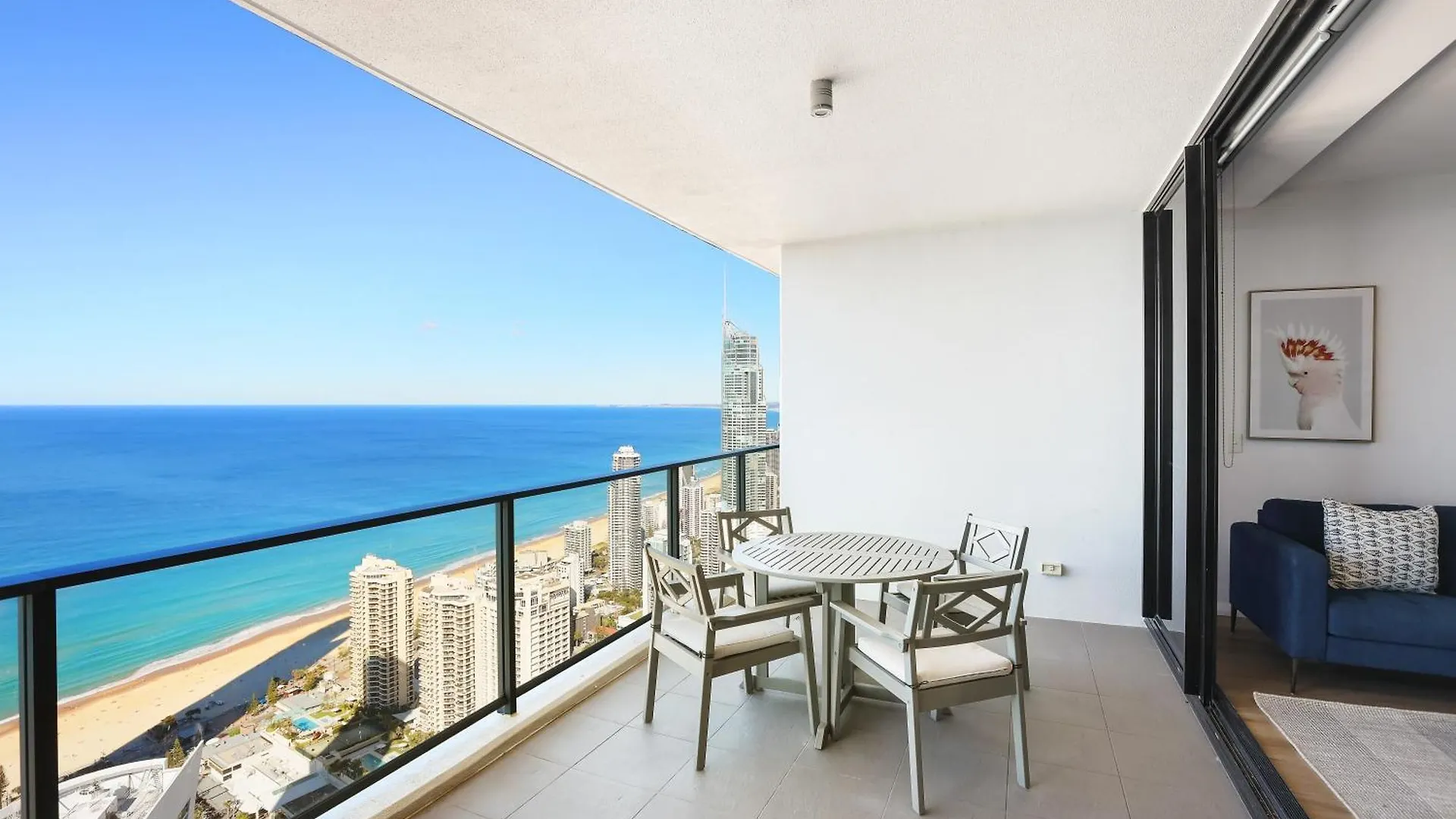 Circle On Cavill 60fl 3 Brm With Amazing View! Gold Coast