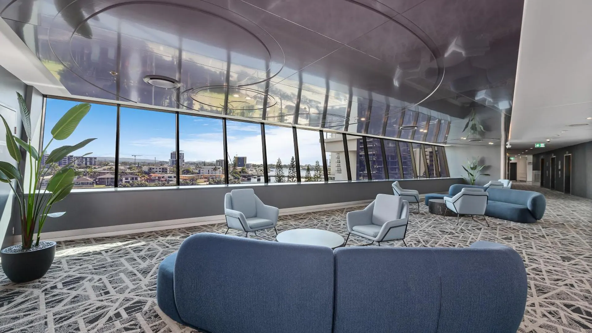 Circle On Cavill 60fl 3 Brm With Amazing View! Apartment *