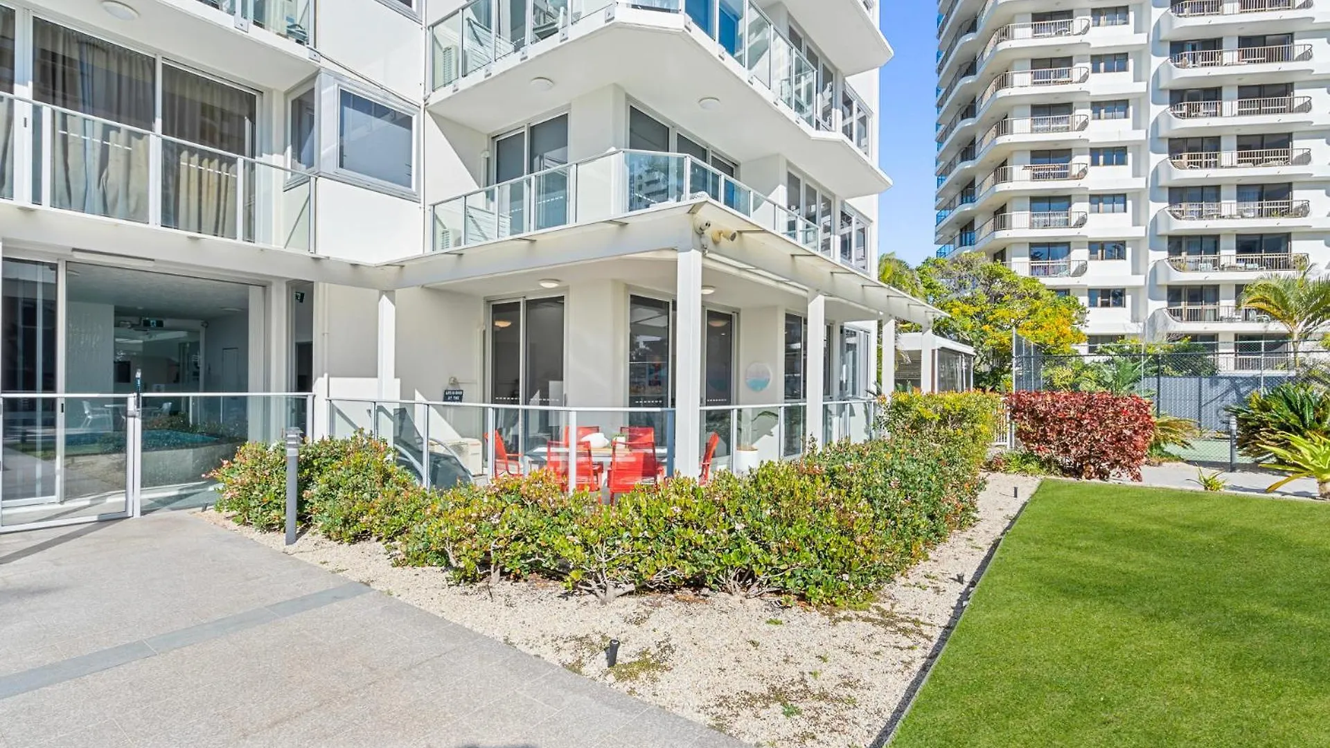 Boulevard Towers On Broadbeach 4*