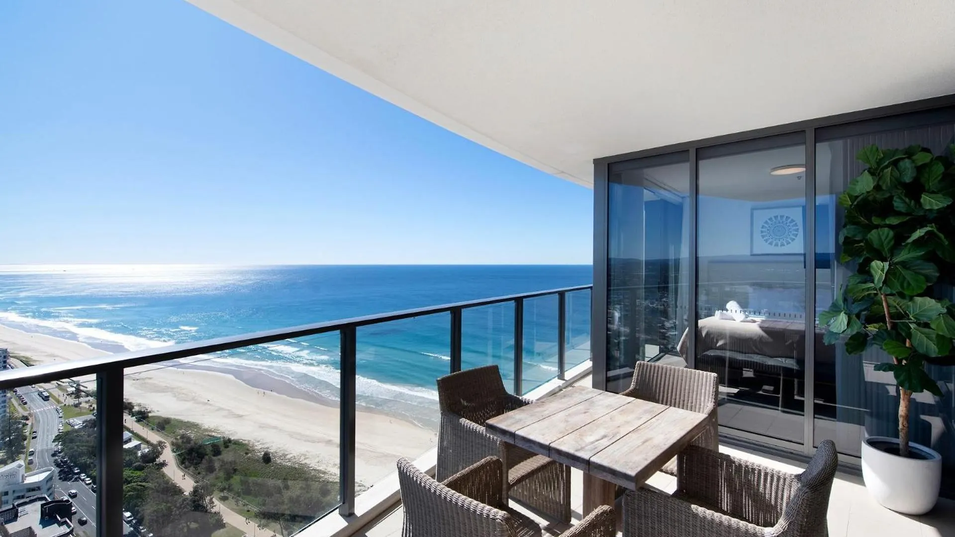 Rhapsody Stunning Ocean Views - Coasthm Apartment *