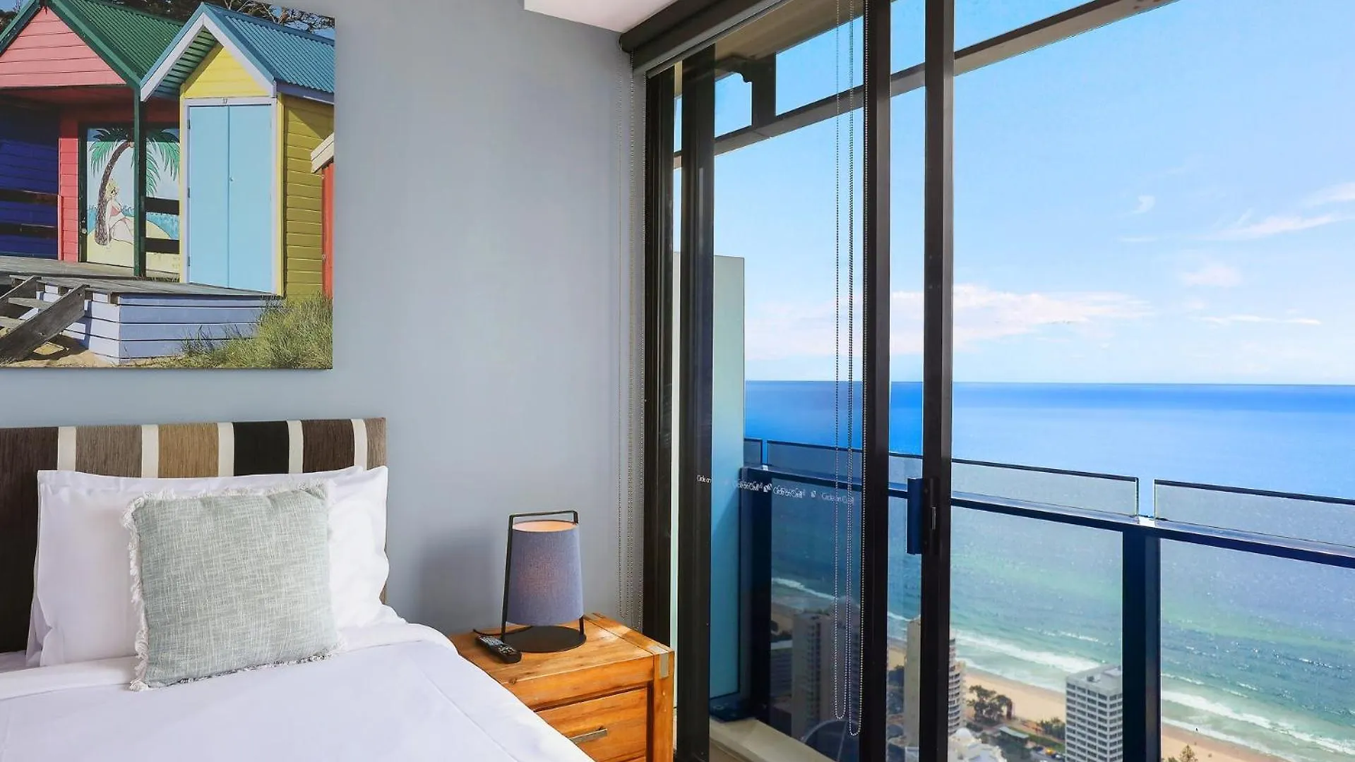 Circle On Cavill 2, 3, 4 & 5 Bedroom Skyhomes & Sub Penthouses By Holidays Gold Coast