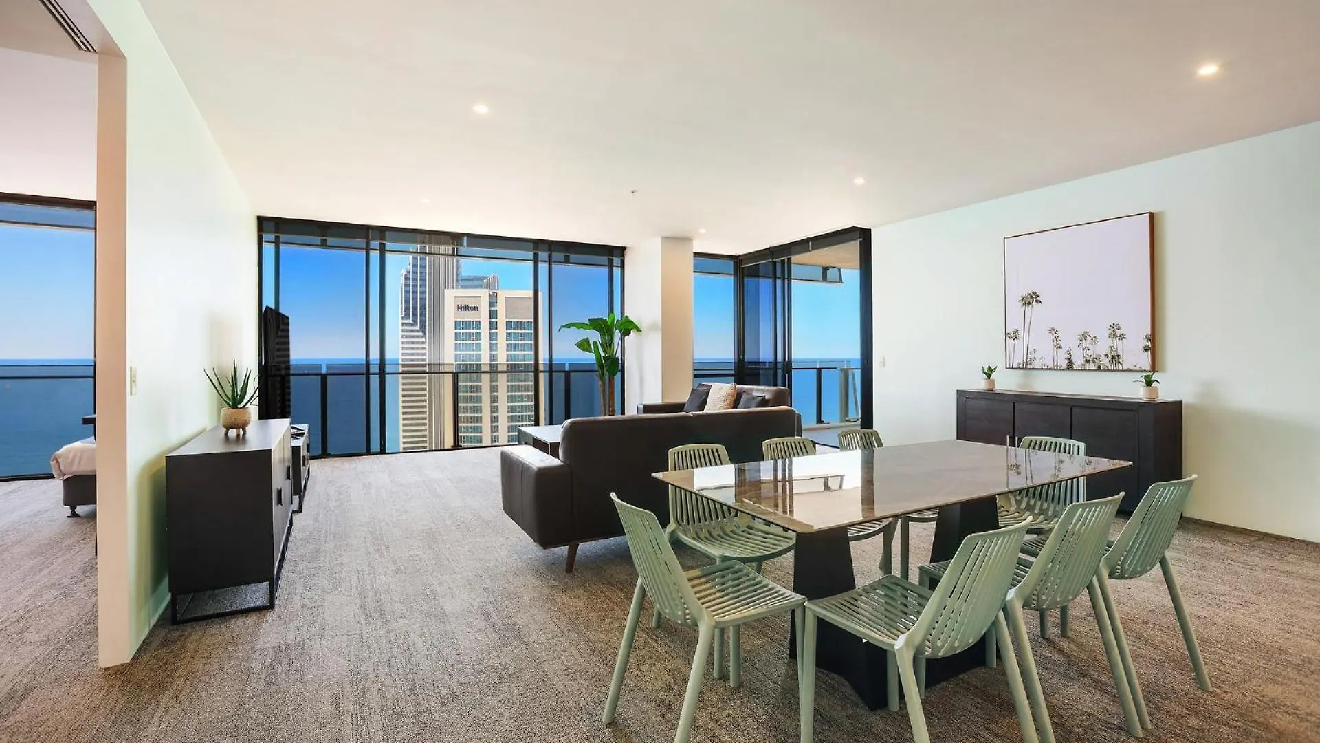 Circle On Cavill 2, 3, 4 & 5 Bedroom Skyhomes & Sub Penthouses By Holidays Gold Coast