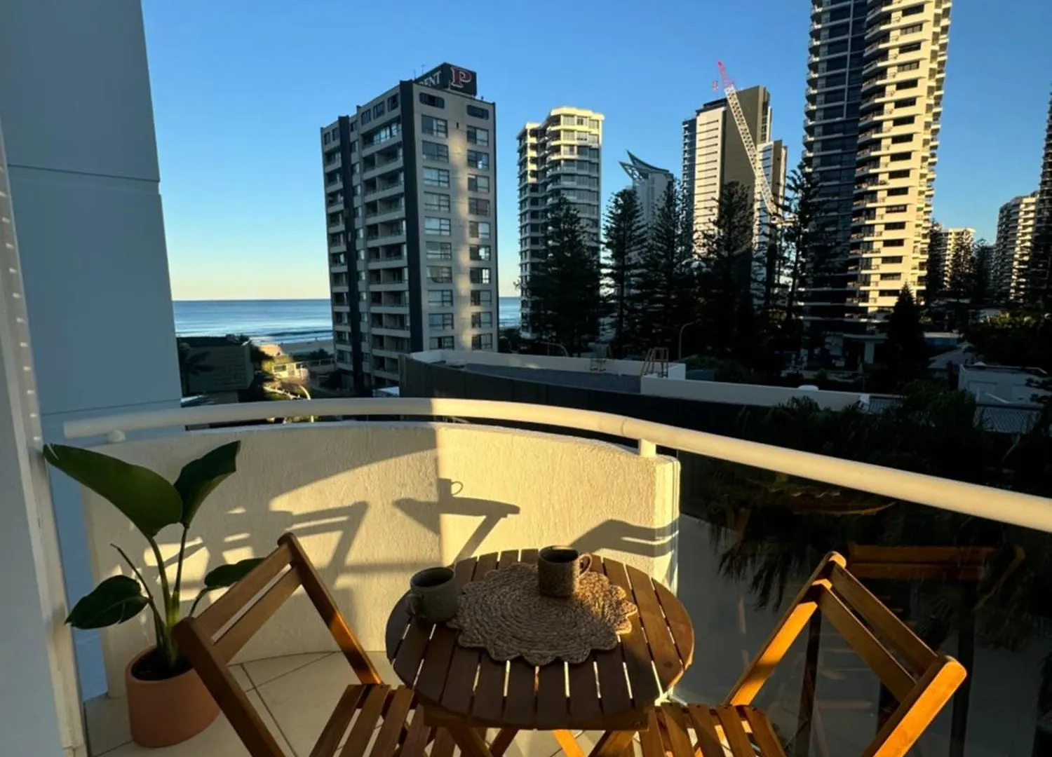 Apartment Surfers Paradise - Beachfront *