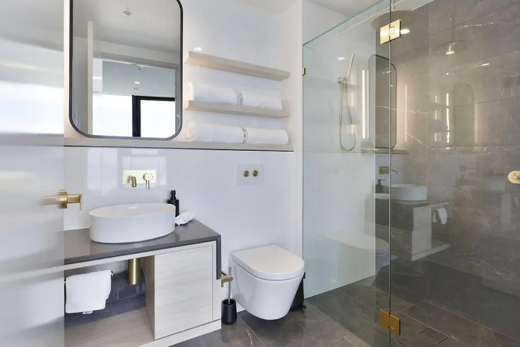 Front Sky - Floor 35 Apartment Gold Coast
