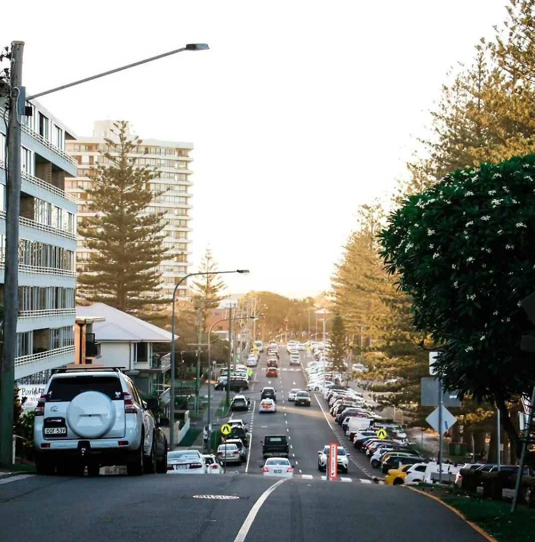 Burleigh Breeze Getaway Apartment Gold Coast