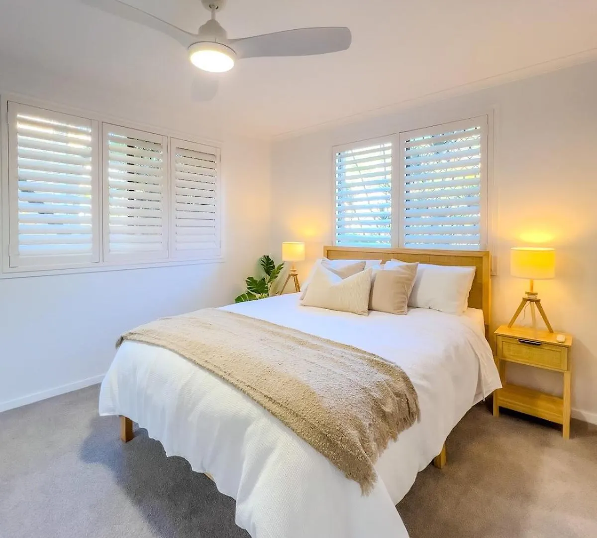 Burleigh Breeze Getaway *