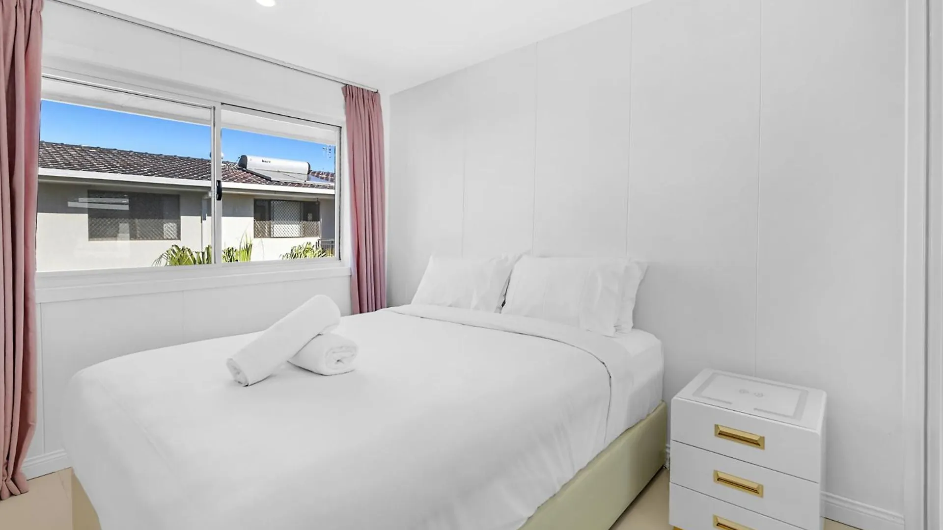 Riverside 4 Bedroom House Unit In Surfers Paradise شقة غولد كوست