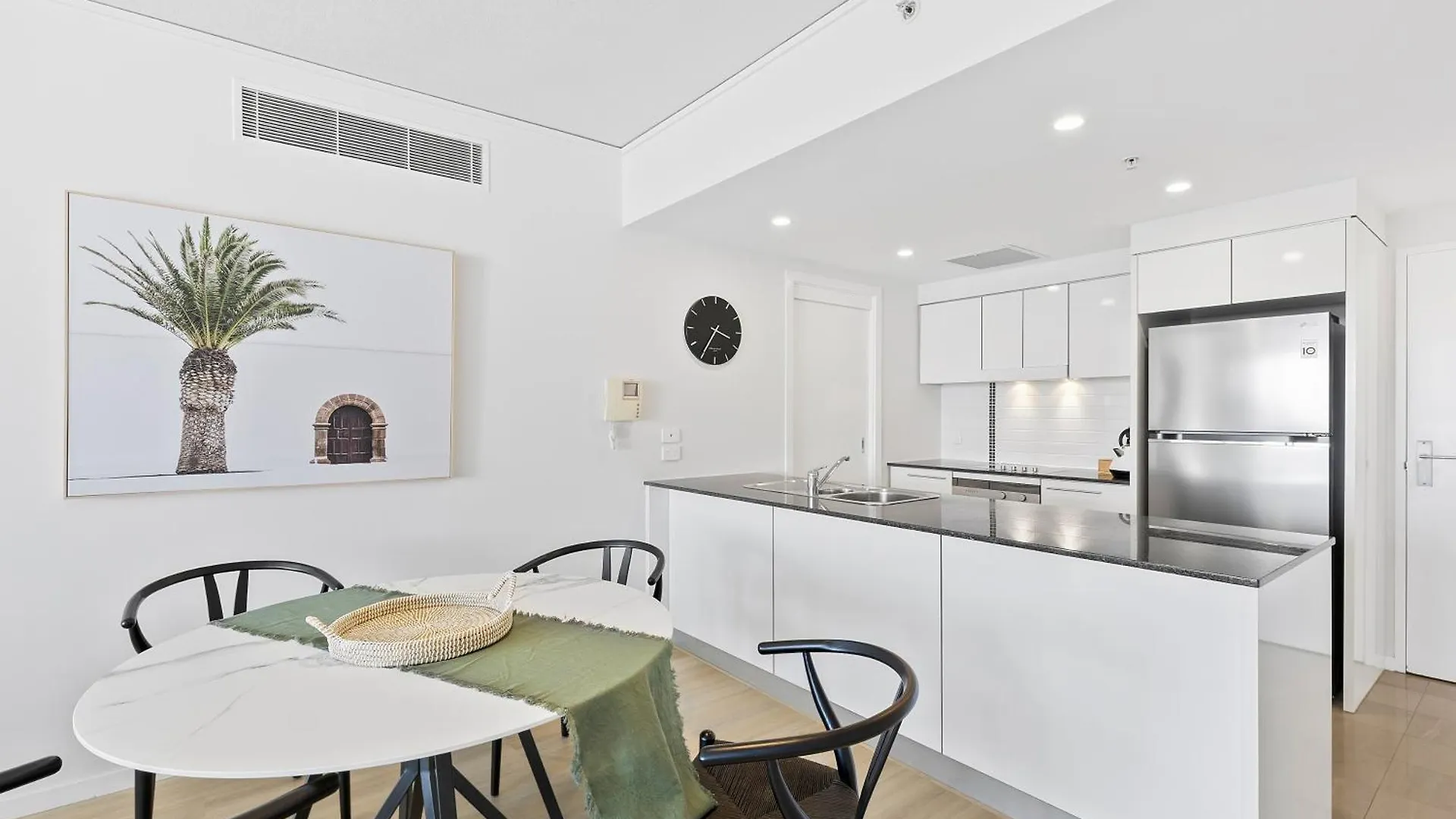 Broadbeach Bliss, 18th Floor Sierra Grand Oasis