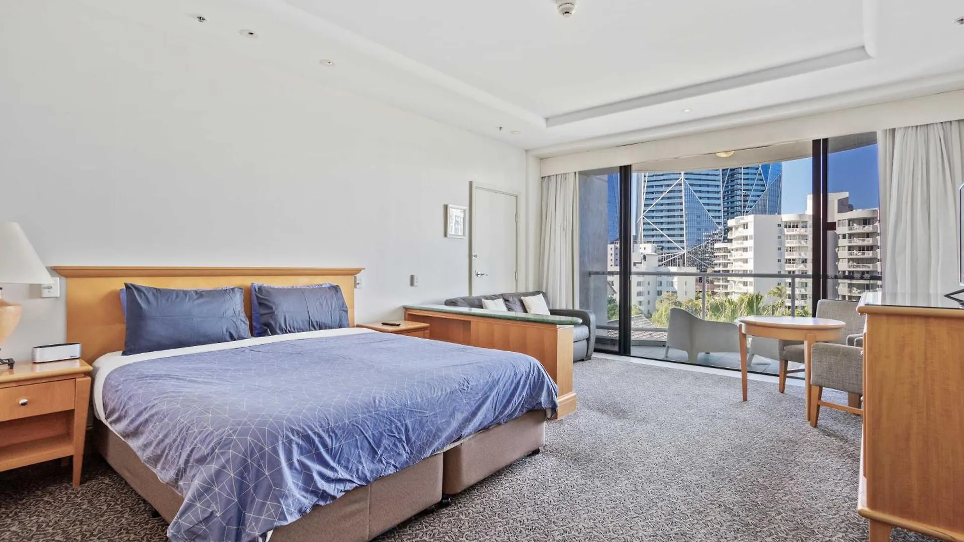 Apartment Surfers Paradise Studio, Short Walk To *