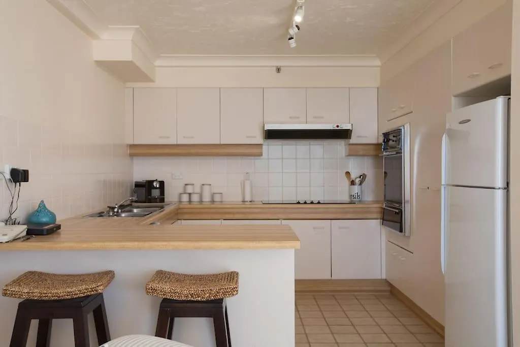 2br Beachfront Family Friendly Surfers