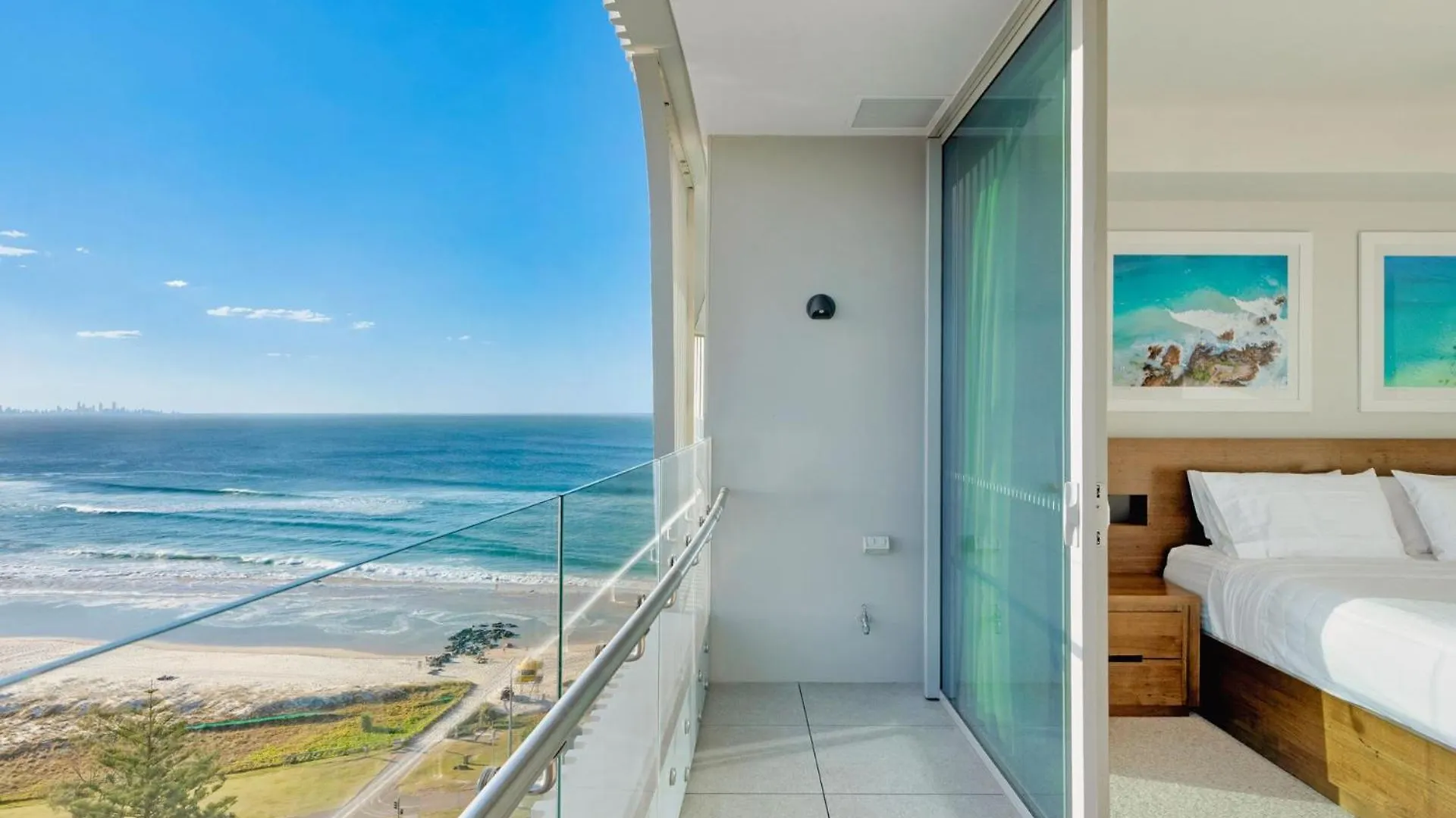 Miles At Kirra Point 1406 Apartment