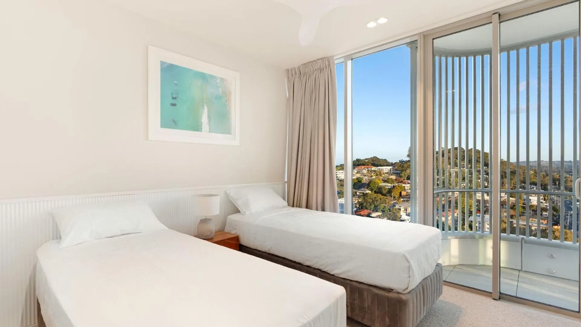 Apartment Miles At Kirra Point 1406 Gold Coast