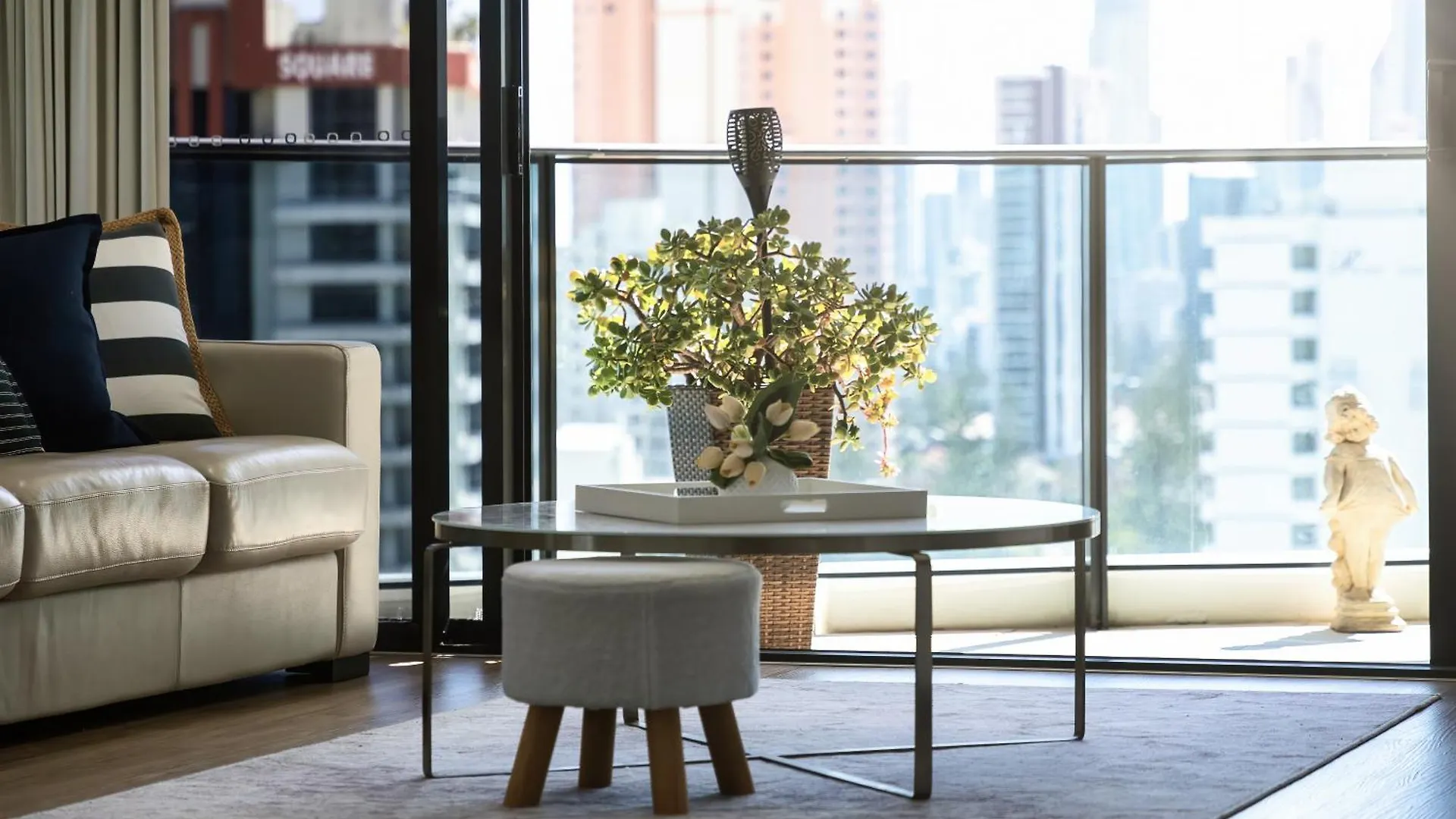 Oracle Beachfront Broadbeach Apartment *