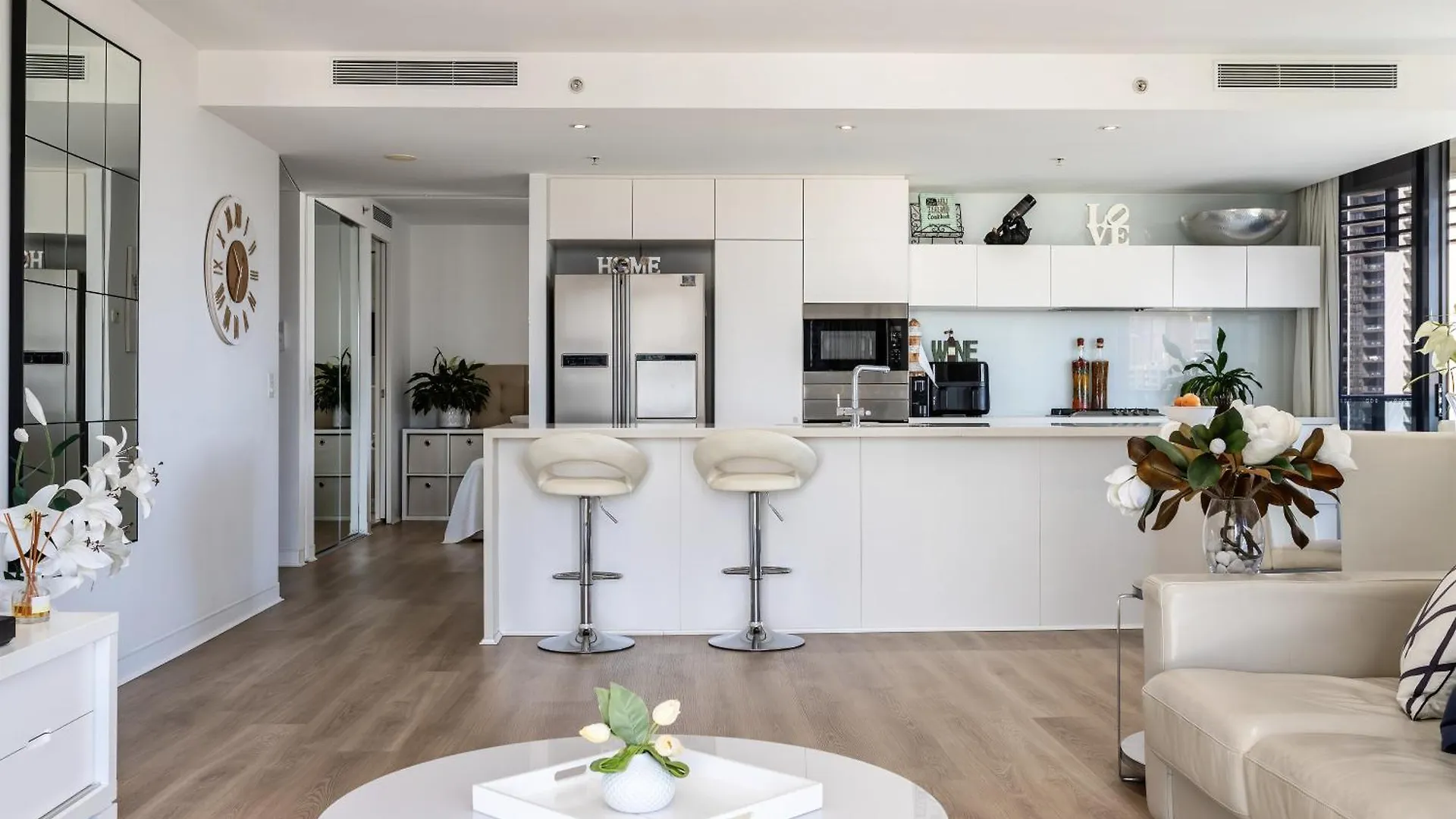 Oracle Beachfront Broadbeach Apartment *