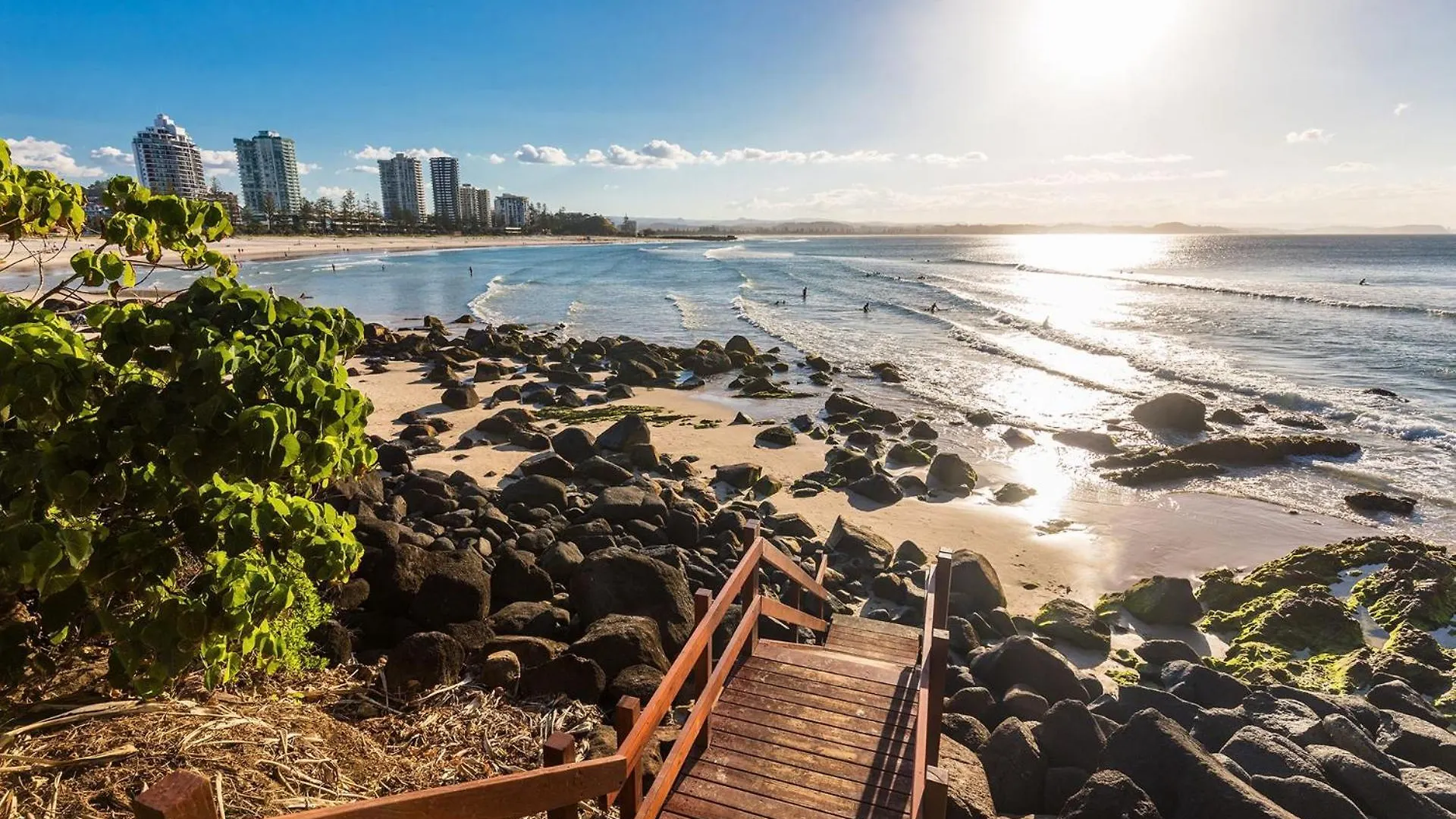 Little Groyne Kirra Unit 602