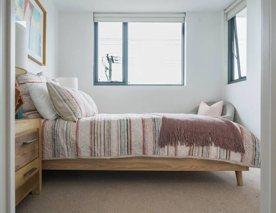 Lux Lakeside - Apartment Gold Coast