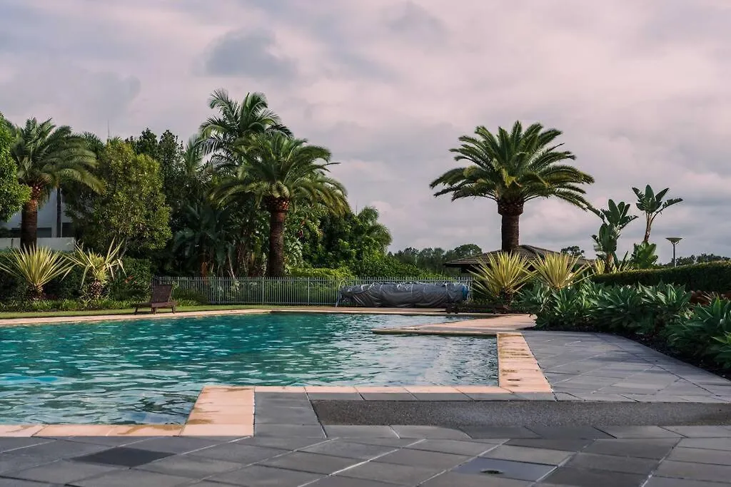Apartment Lux Lakeside - Gold Coast