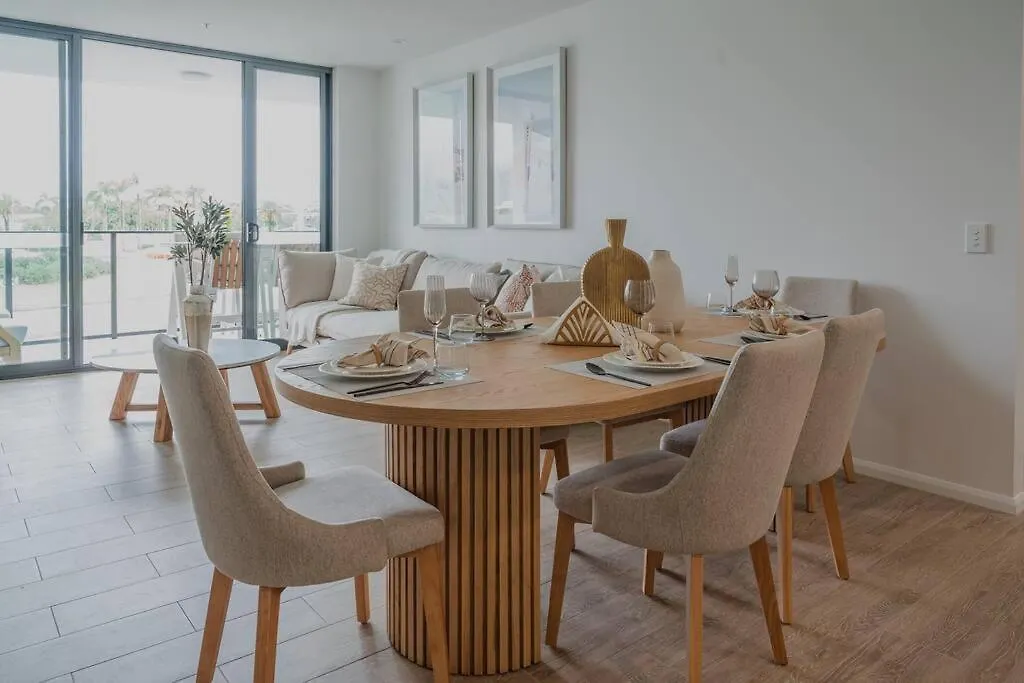 Lux Lakeside - Apartment *
