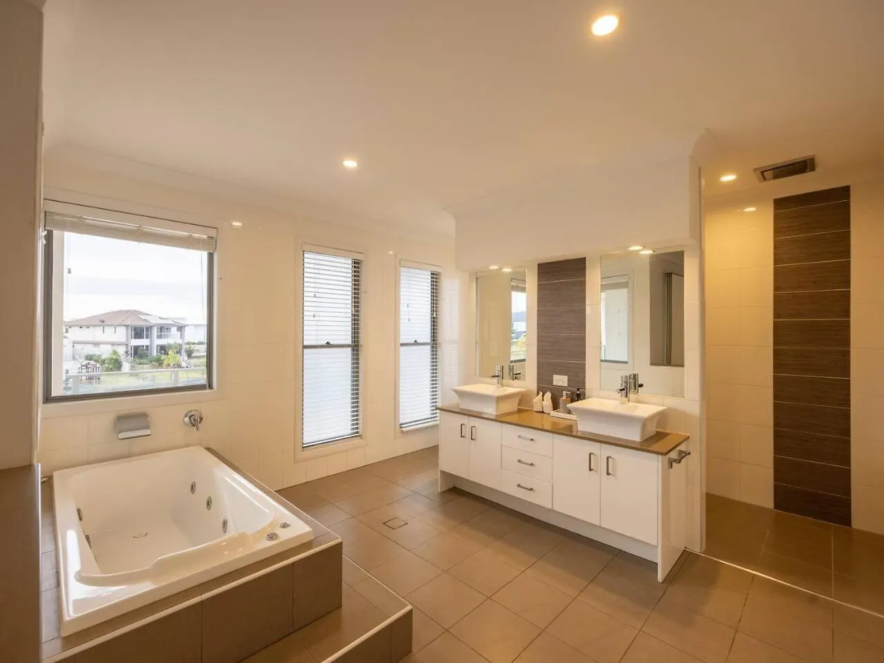 Waterfront Lifestyle Holiday5b House Nearthemepark Holiday home Gold Coast