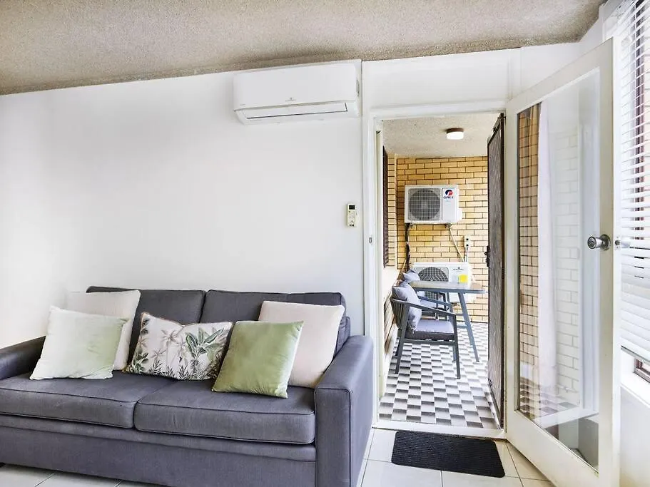 Apartment Cheap And Cheerful Budget Gold Coast