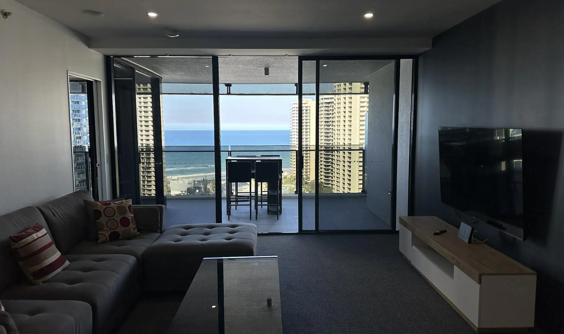 Apartment Beachview Surfers 2bd Lux Gold Coast