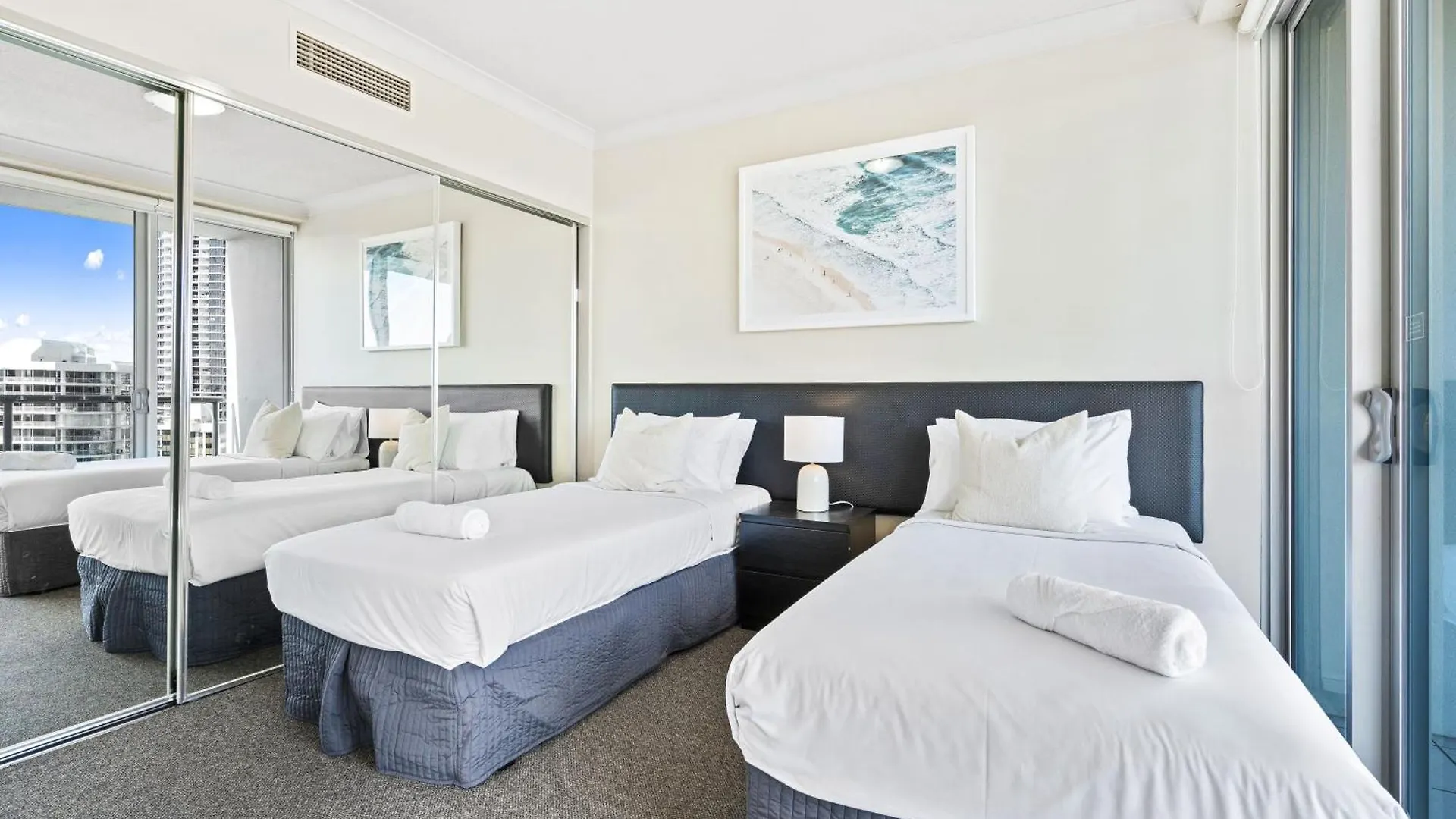Kids Free In Hinterland View 2 Bedroom 1 Bathroom At Chevron Renaissance- Q Apartment Gold Coast