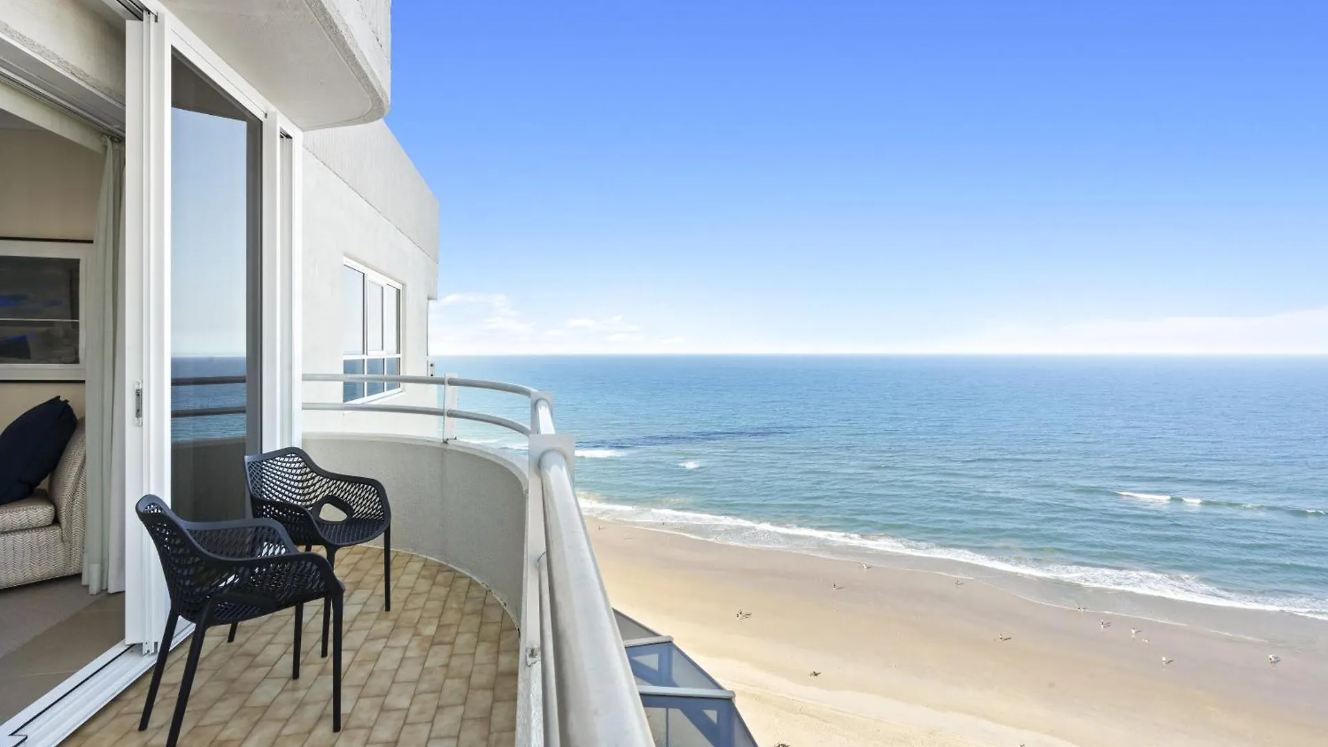 Zenith - Q Apartment *
