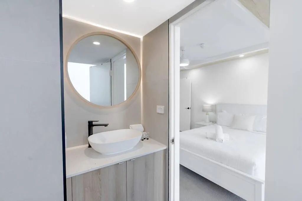 2br Modern Surfers Paradise * Gold Coast