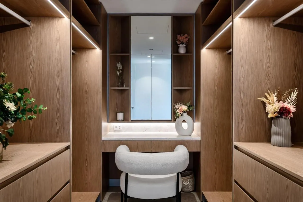 Panoramic Penthouse Views Apartment