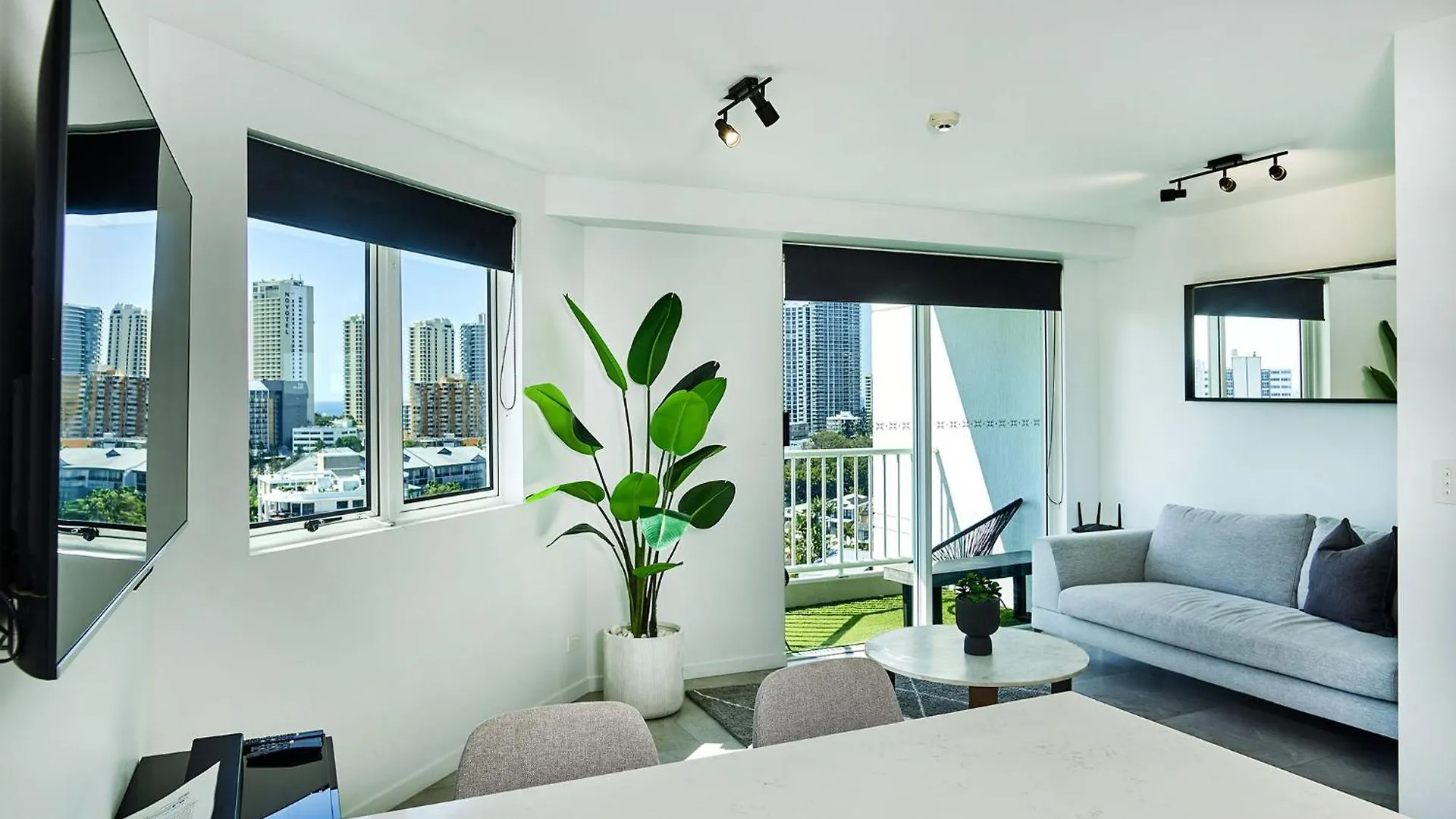 Amazing Views Surfers Paradise 2 Bedroom Unit Close To Everything Gold Coast